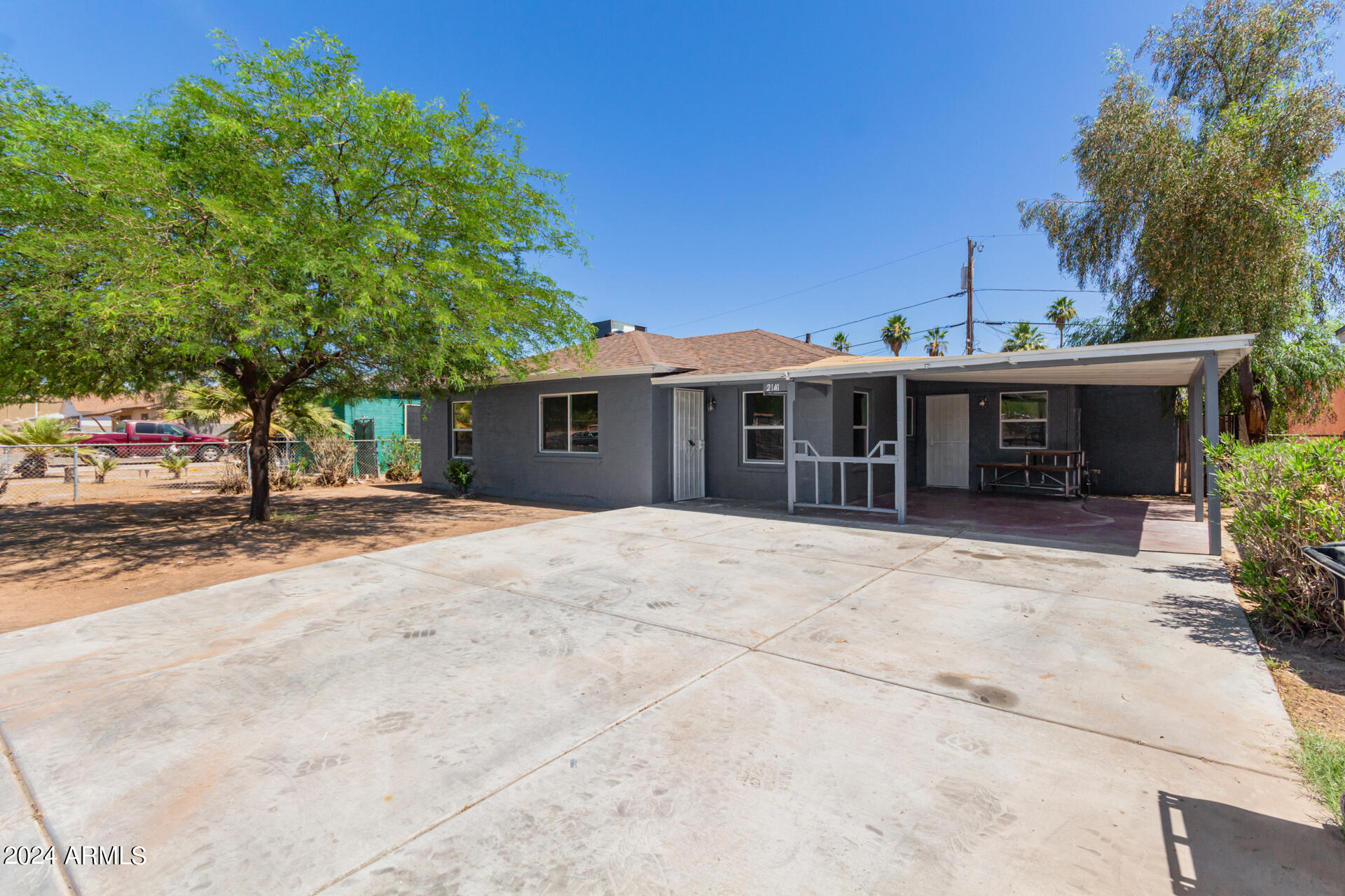 2141 East Broadway Road Phoenix, AZ 85040 - Photo 5 of 37 0005-05 - Broadway