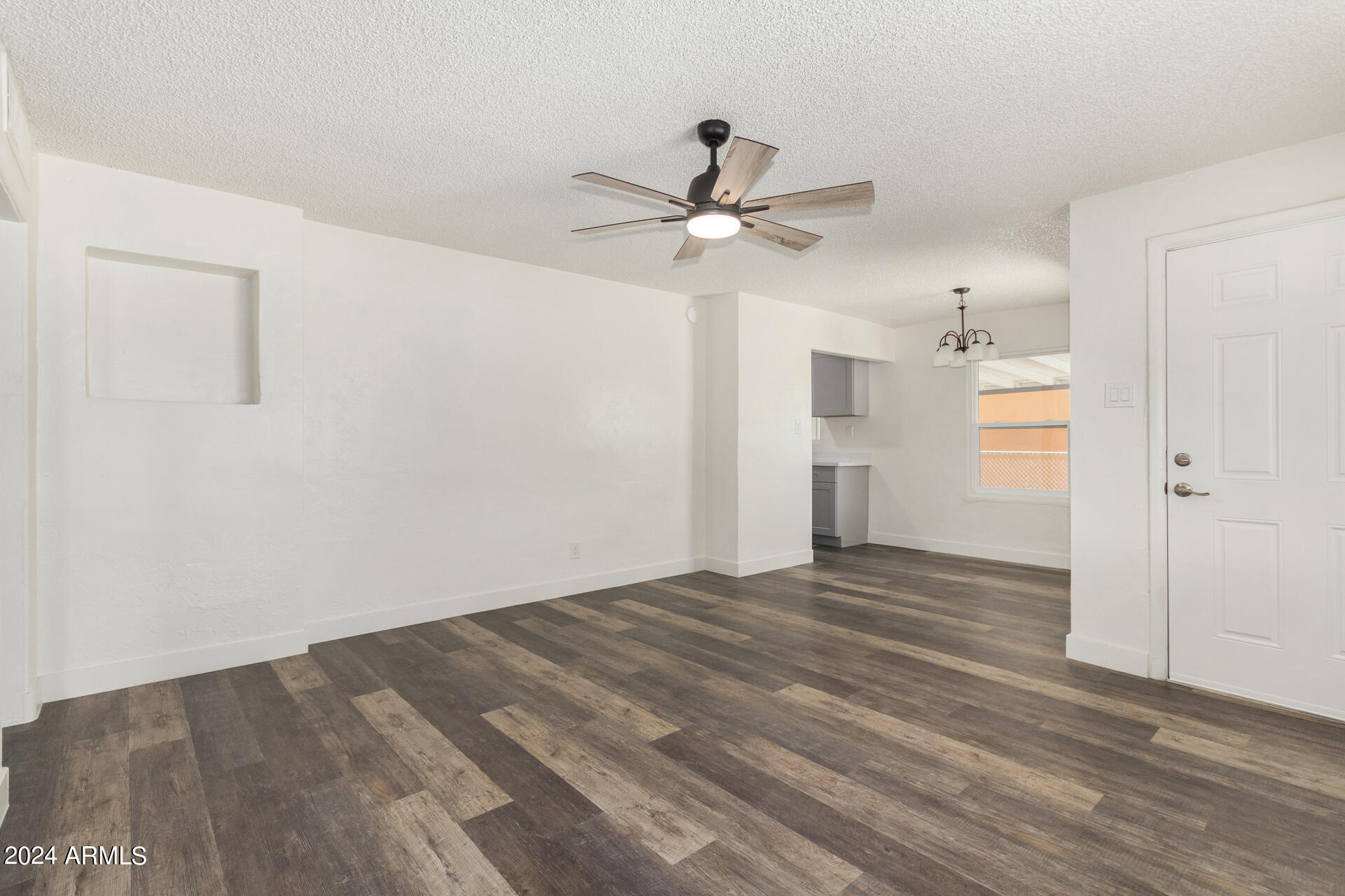 2141 East Broadway Road Phoenix, AZ 85040 - Photo 10 of 37 0010-10 - Broadway