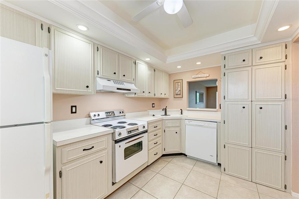 220 Santa Maria Street, Unit 338 Venice, FL 34285 - Photo 14 of 50
