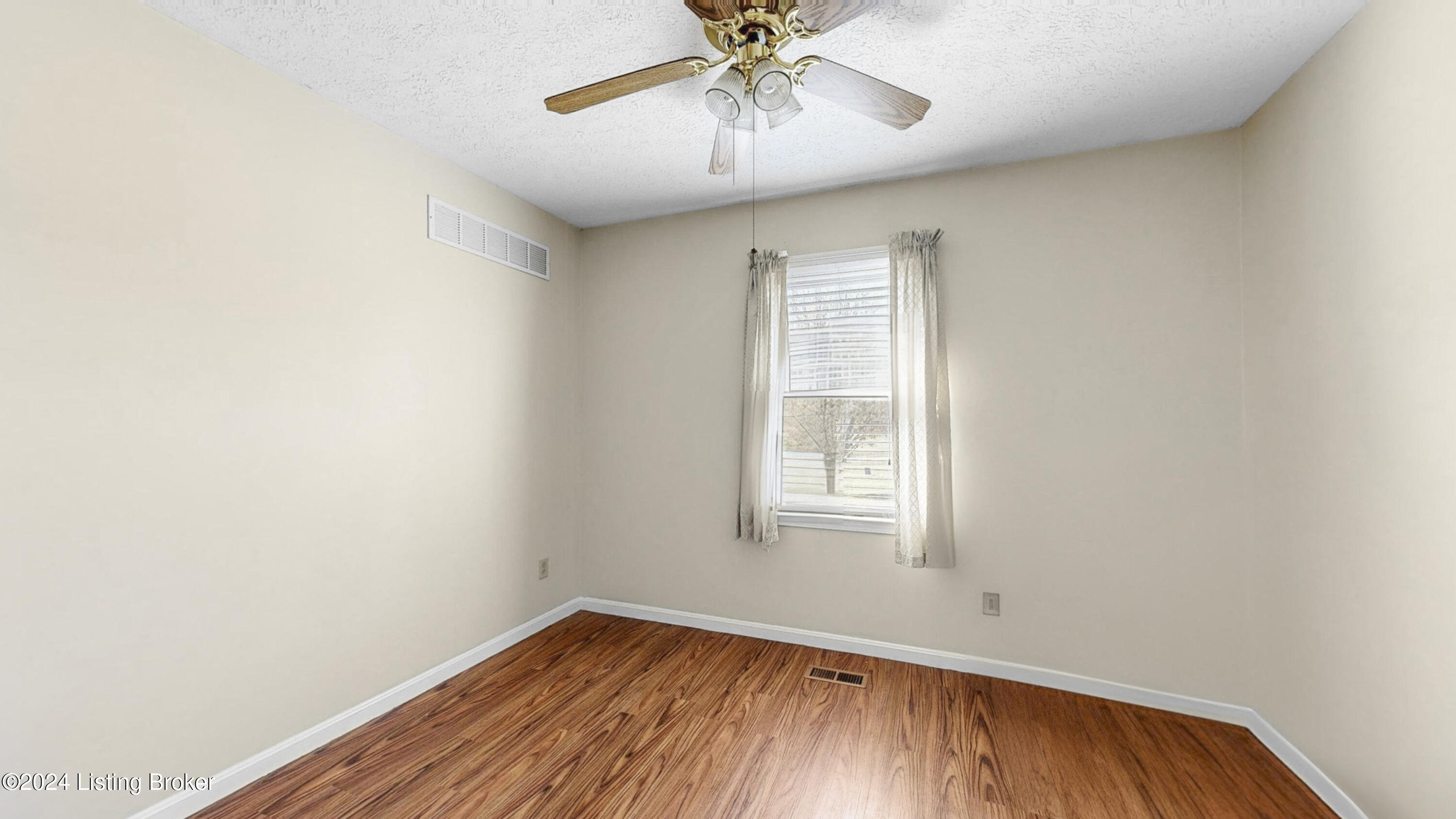 130 Rays Road Vine Grove, KY 40175 - Photo 20 of 39 130 Rays Road-27