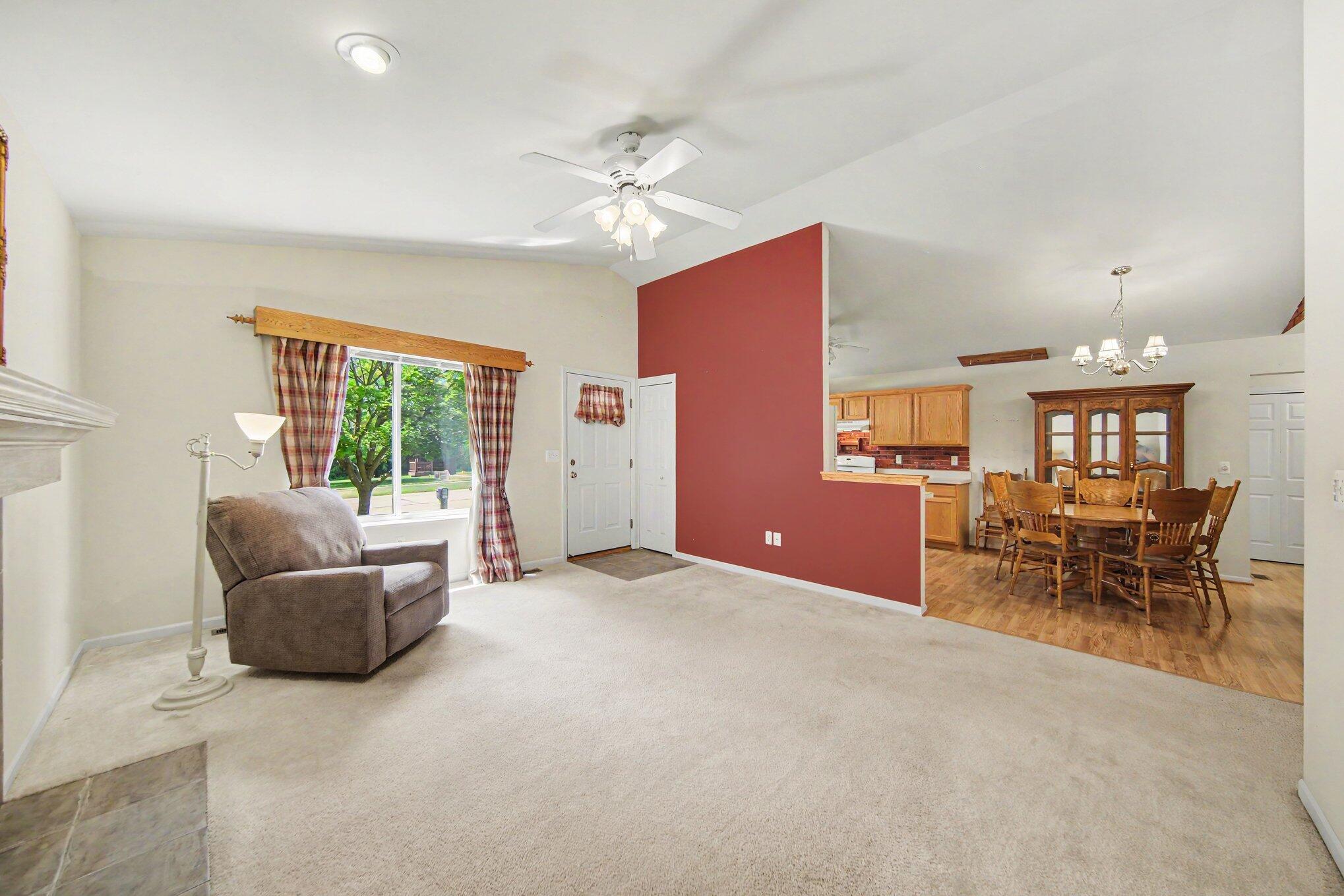 103 Ridgeview Court Grass Lake, MI 49240 - Photo 5 of 38 006_file_1725