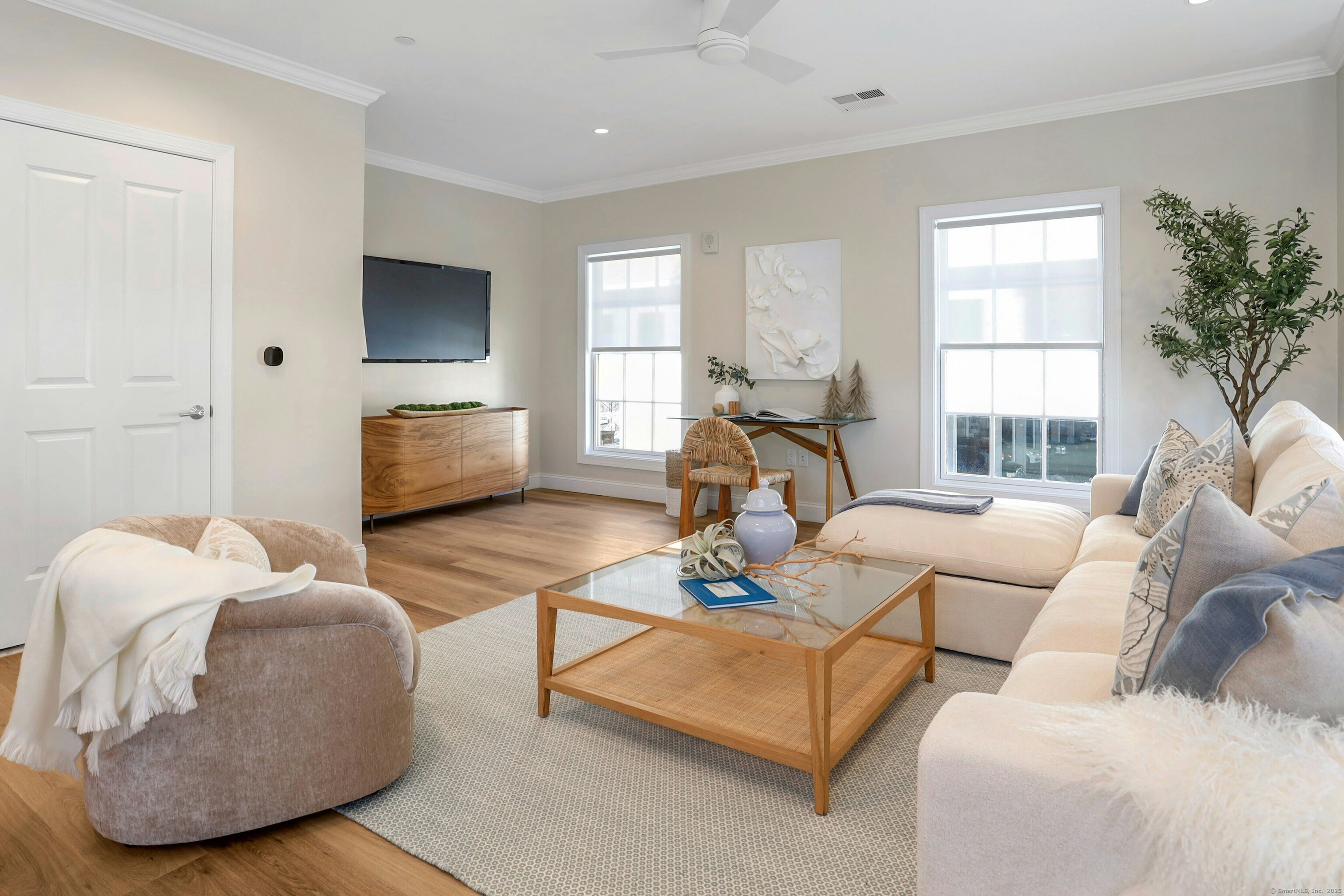 340 Heights Road, Unit 311 Darien, CT 06820 - Photo 2 of 9