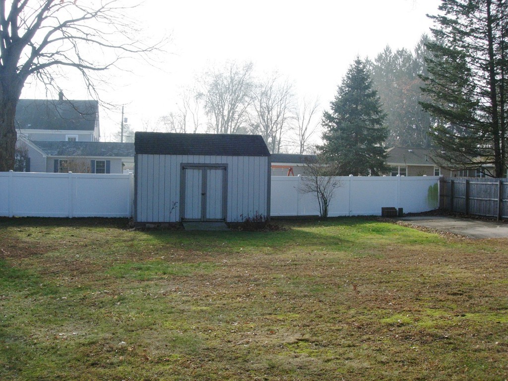 37 Sterling Road Agawam, MA 01001 - Photo 13 of 13 Gallery Image 13