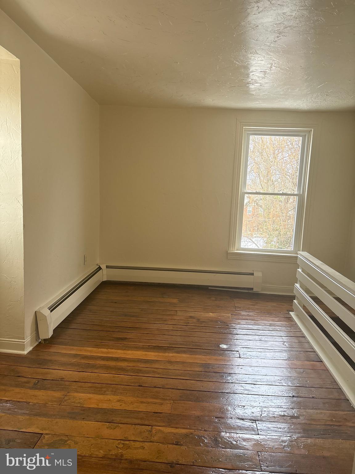 131 East Maple Street York, PA 17401 - Photo 17 of 19 Bedroom 3