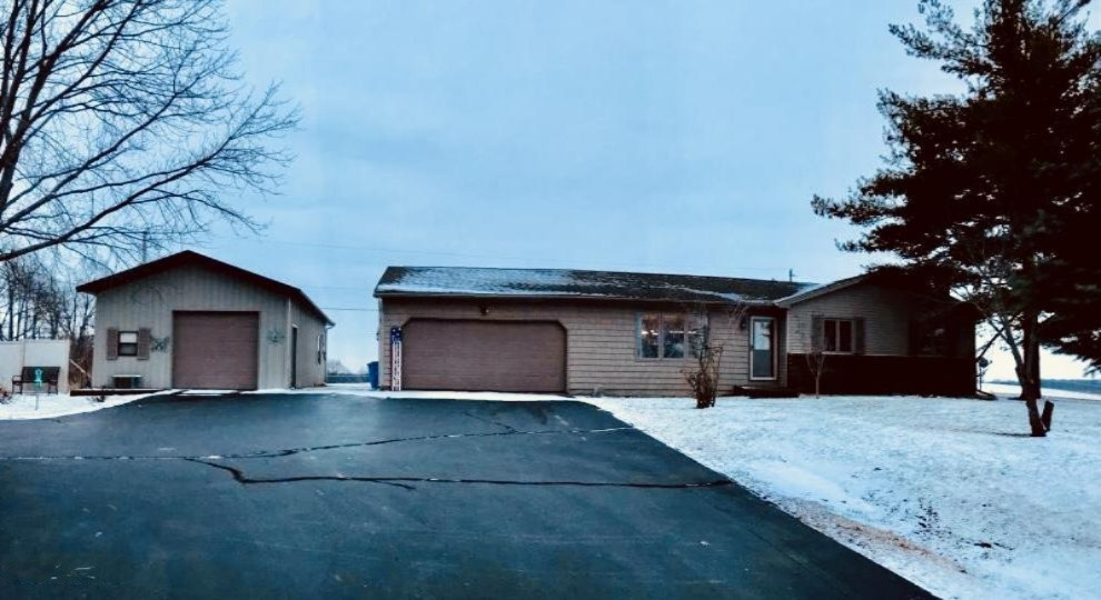 59395 Stoldt Road Three Rivers, MI 49093 - Photo 1 of 17 59395 Stoldt Rd Front image (2)