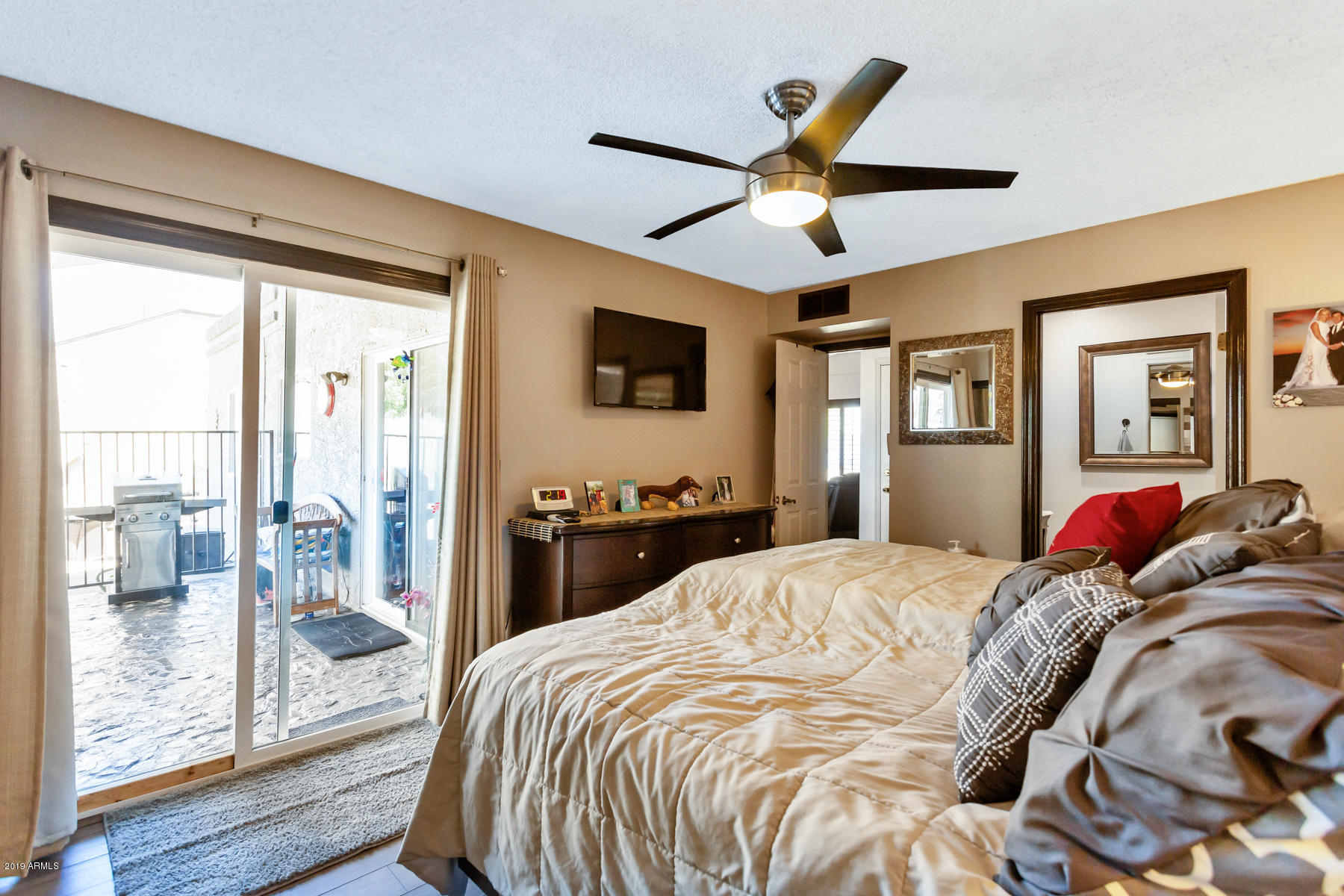 5928 West Hearn Road Glendale, AZ 85306 - Photo 5 of 25 0L1A4370