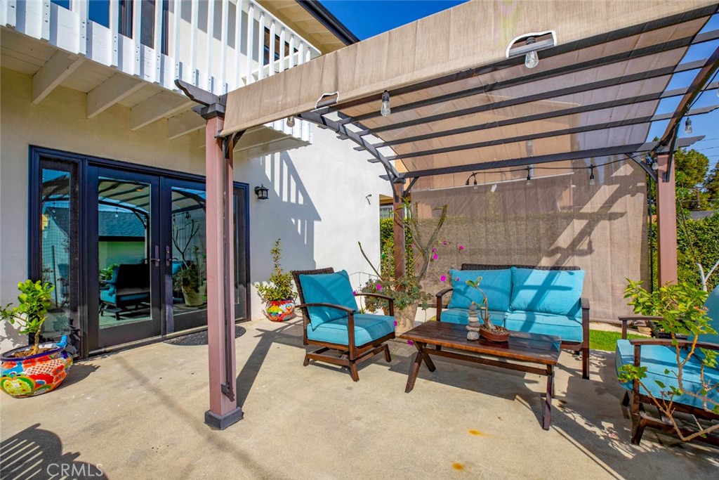 1748 Bel Aire Drive Glendale, CA 91201 - Photo 41 of 51 a outdoor living space with furniture