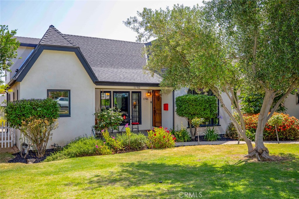 1748 Bel Aire Drive Glendale, CA 91201 - Photo 51 of 51 a front view of a house with garden