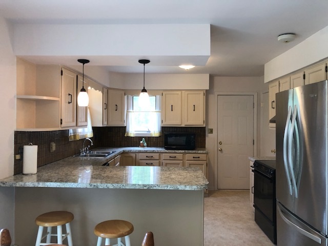 8062 West Mount Morris Road Flushing, MI 48433 - Photo 4 of 20 31386764-3.JPG