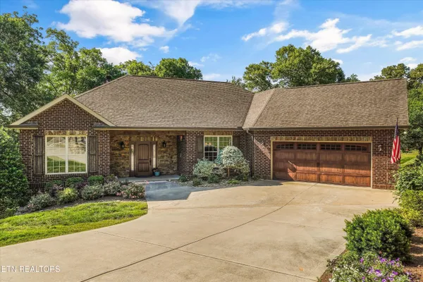 $625,000 | 1341 Hillvale Road, Louisville, TN 37777