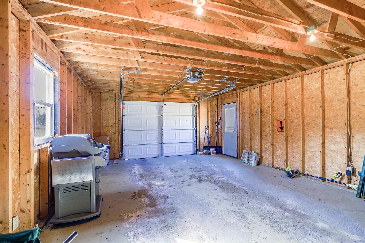 961 Hinckley Road Clinton, ME 04927 - Photo 19 of 23 garage