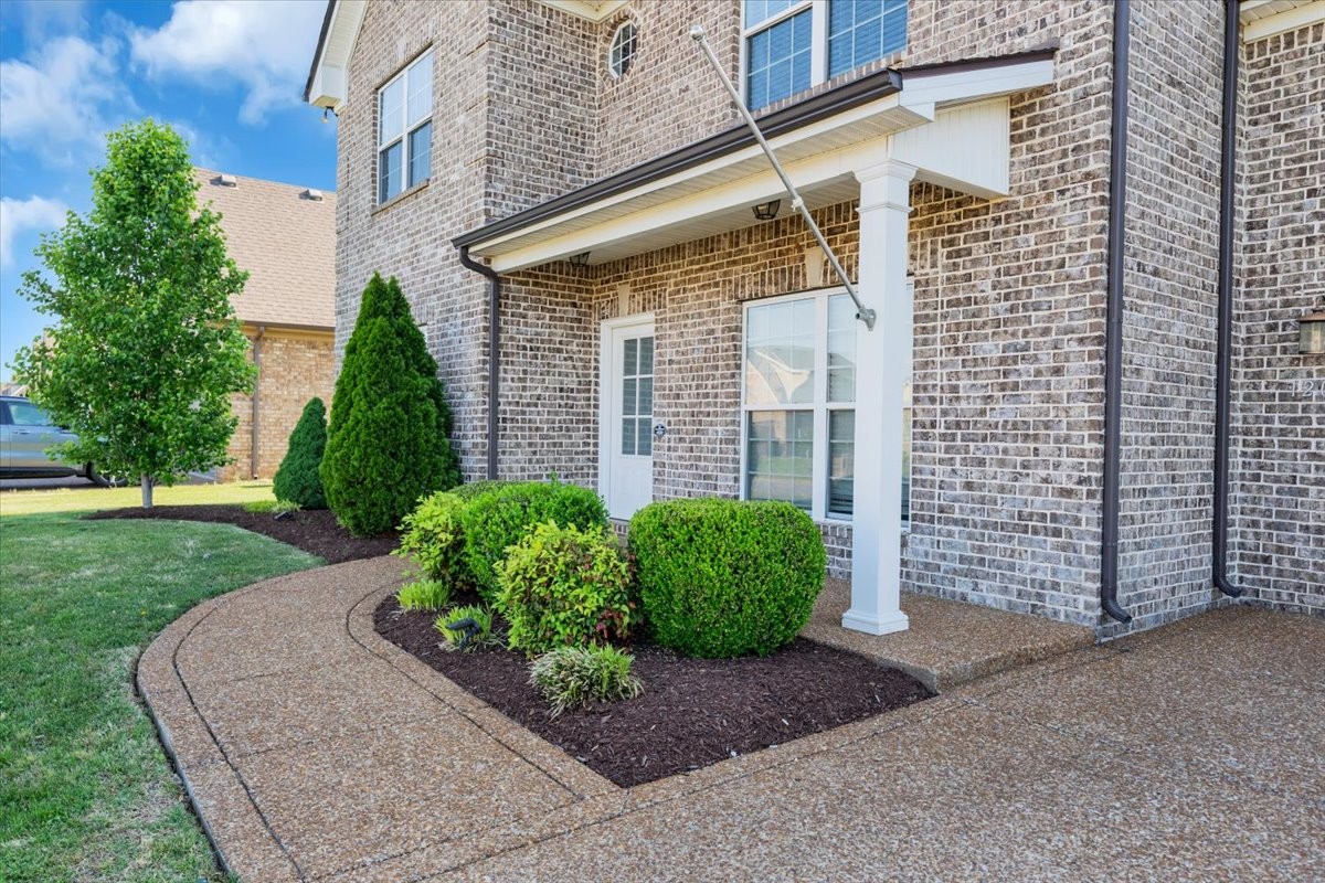 1209 Rimrock Road Smyrna, TN 37167 - Photo 5 of 41 Gallery Image 5