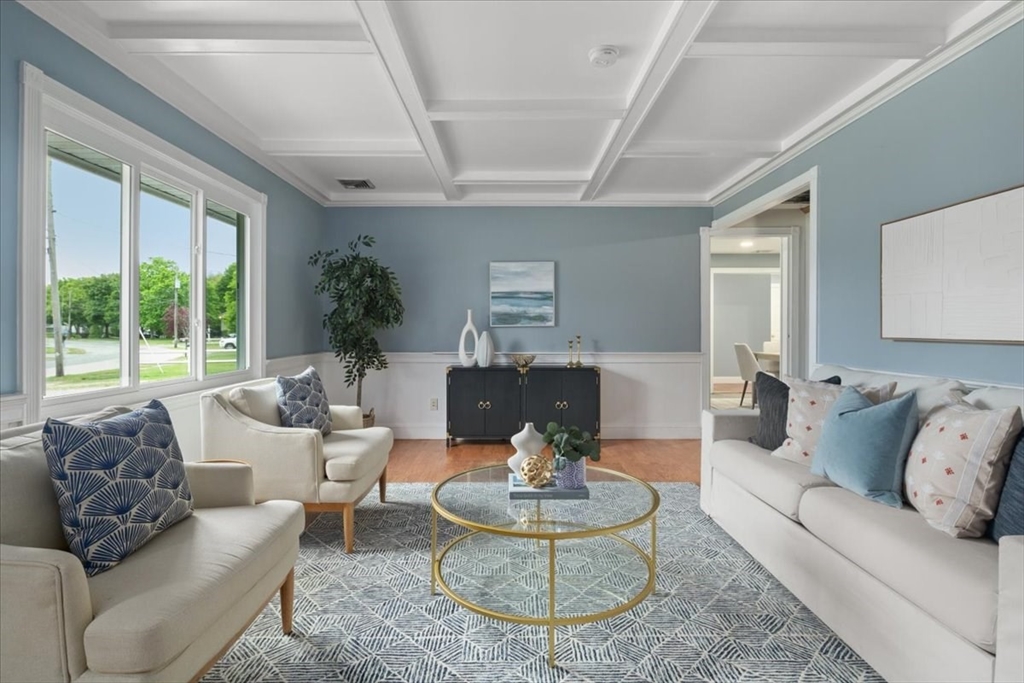 11 Pierce Road Marshfield, MA 02050 - Photo 4 of 37 Gallery Image 4