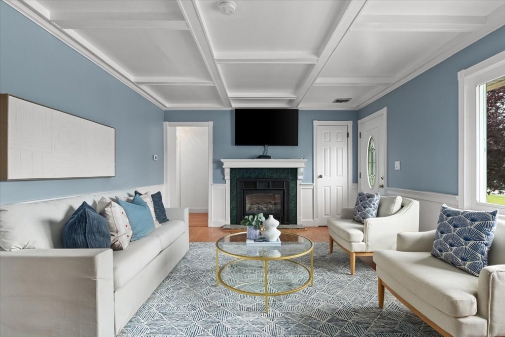 11 Pierce Road Marshfield, MA 02050 - Photo 6 of 37 Gallery Image 6