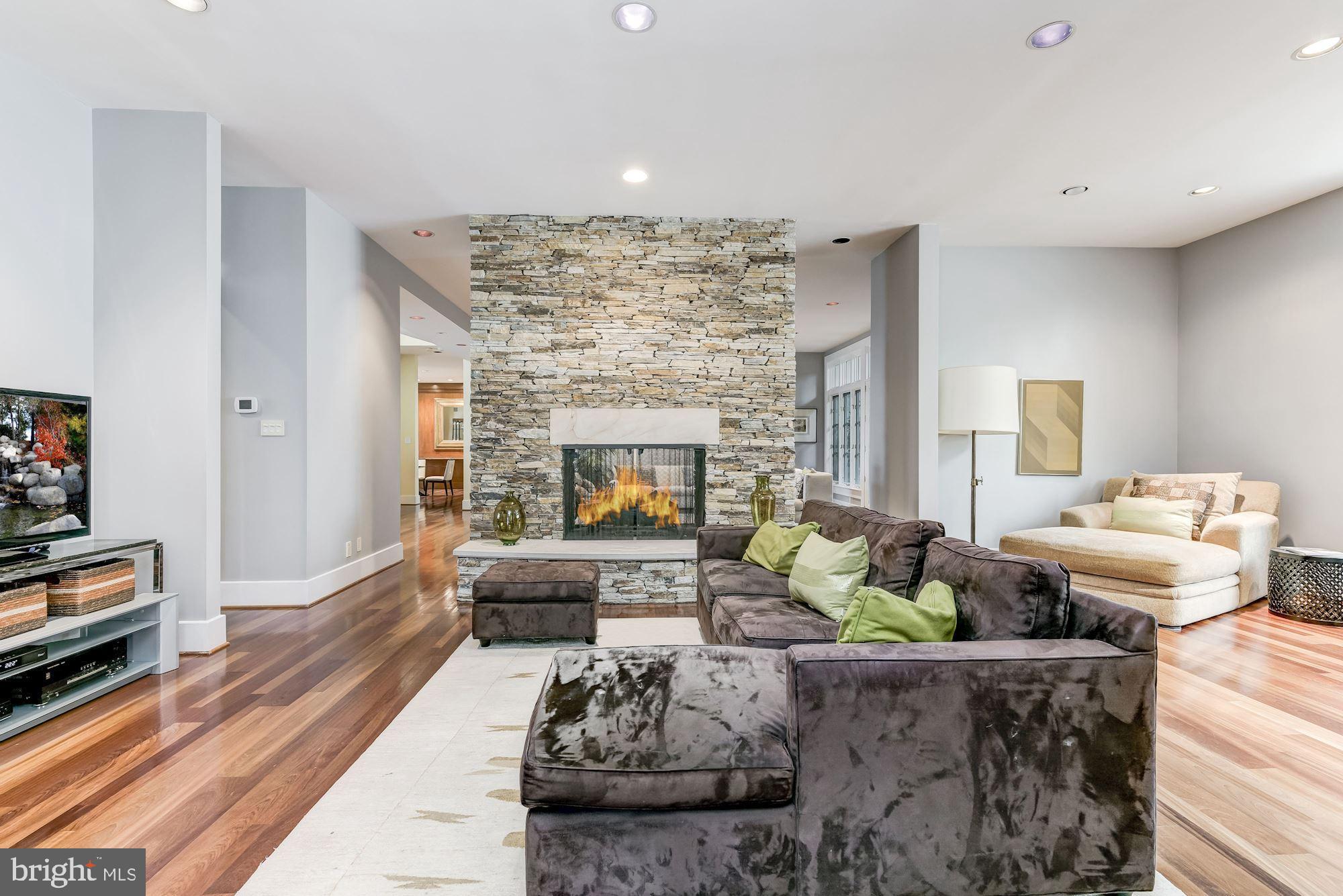 11031 Gaither Farm Road Ellicott City, MD 21042 - Photo 21 of 63 Family Room