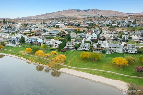 $1,095,000 | 345 Lake Front Drive, Orondo, WA 98843