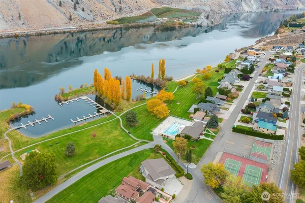 $1,095,000 | 345 Lake Front Drive, Orondo, WA 98843