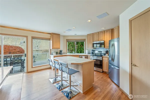 $1,095,000 | 345 Lake Front Drive, Orondo, WA 98843