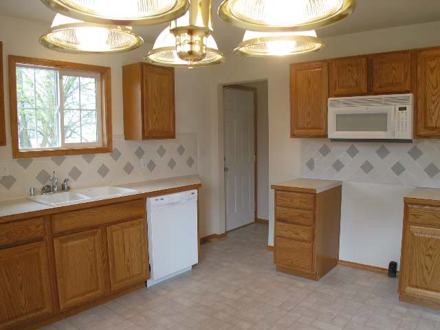 903 North Vista Road Spokane, WA 99212 - Photo 6 of 9