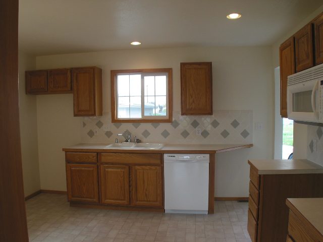 903 North Vista Road Spokane, WA 99212 - Photo 7 of 9