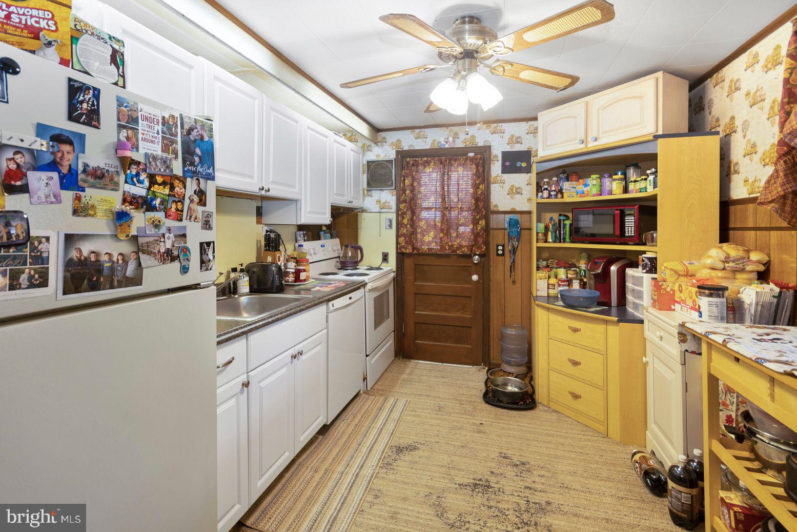 917 Kingsman Road Boothwyn, PA 19061 - Photo 14 of 35 Gallery Image 14