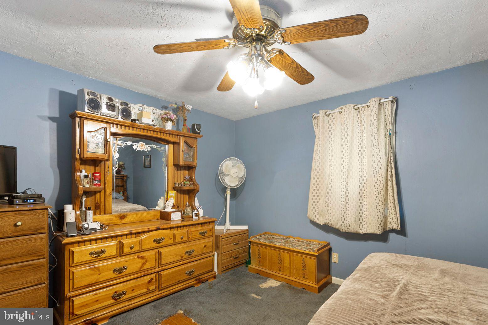 917 Kingsman Road Boothwyn, PA 19061 - Photo 16 of 35 Gallery Image 16