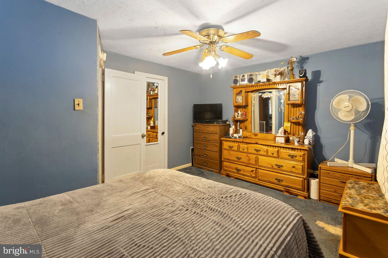 917 Kingsman Road Boothwyn, PA 19061 - Photo 17 of 35 Gallery Image 17