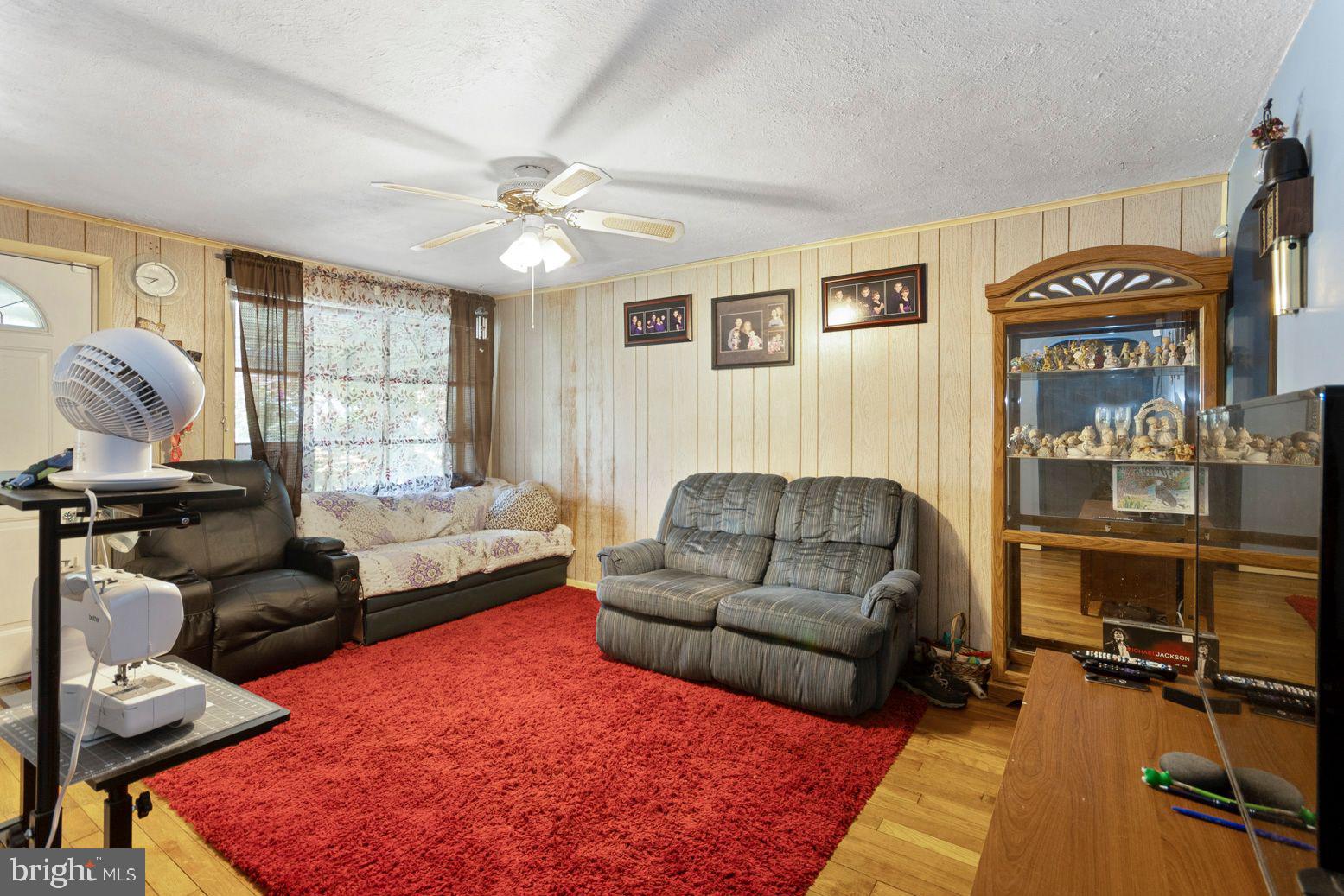 917 Kingsman Road Boothwyn, PA 19061 - Photo 10 of 35 Gallery Image 10