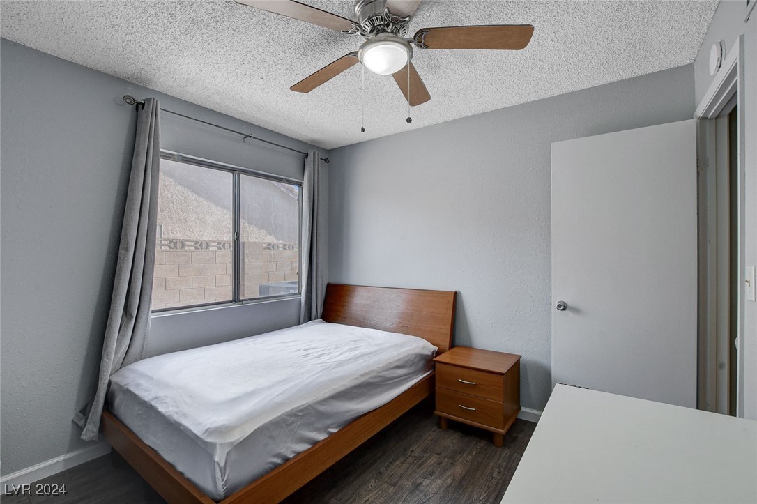 3153 Viewcrest Avenue Henderson, NV 89014 - Photo 41 of 49 Bedroom #4