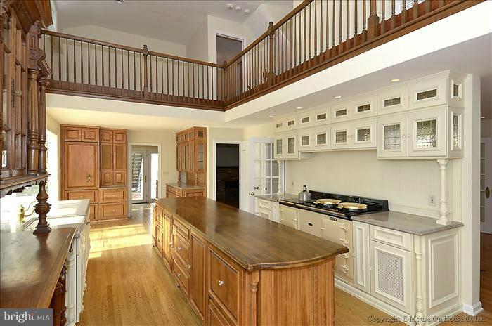 26601 Clarksburg Road Damascus, MD 20872 - Photo 2 of 30 Kitchen