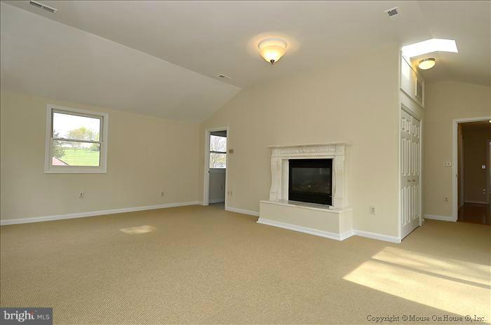 26601 Clarksburg Road Damascus, MD 20872 - Photo 16 of 30 Bedroom (Master)