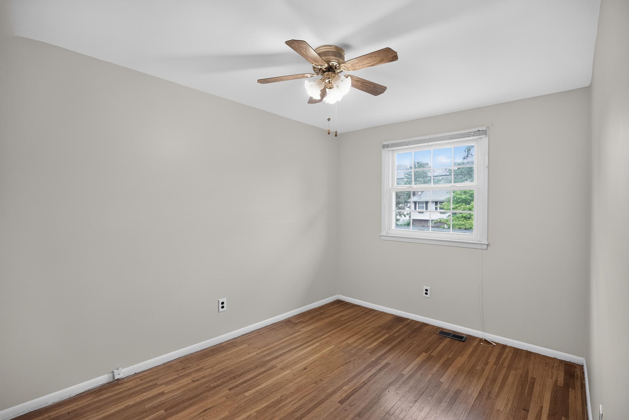 26 Glenwood Road Lumberton, NJ 08048 - Photo 20 of 37 Bedroom 2 with hardwood floors.