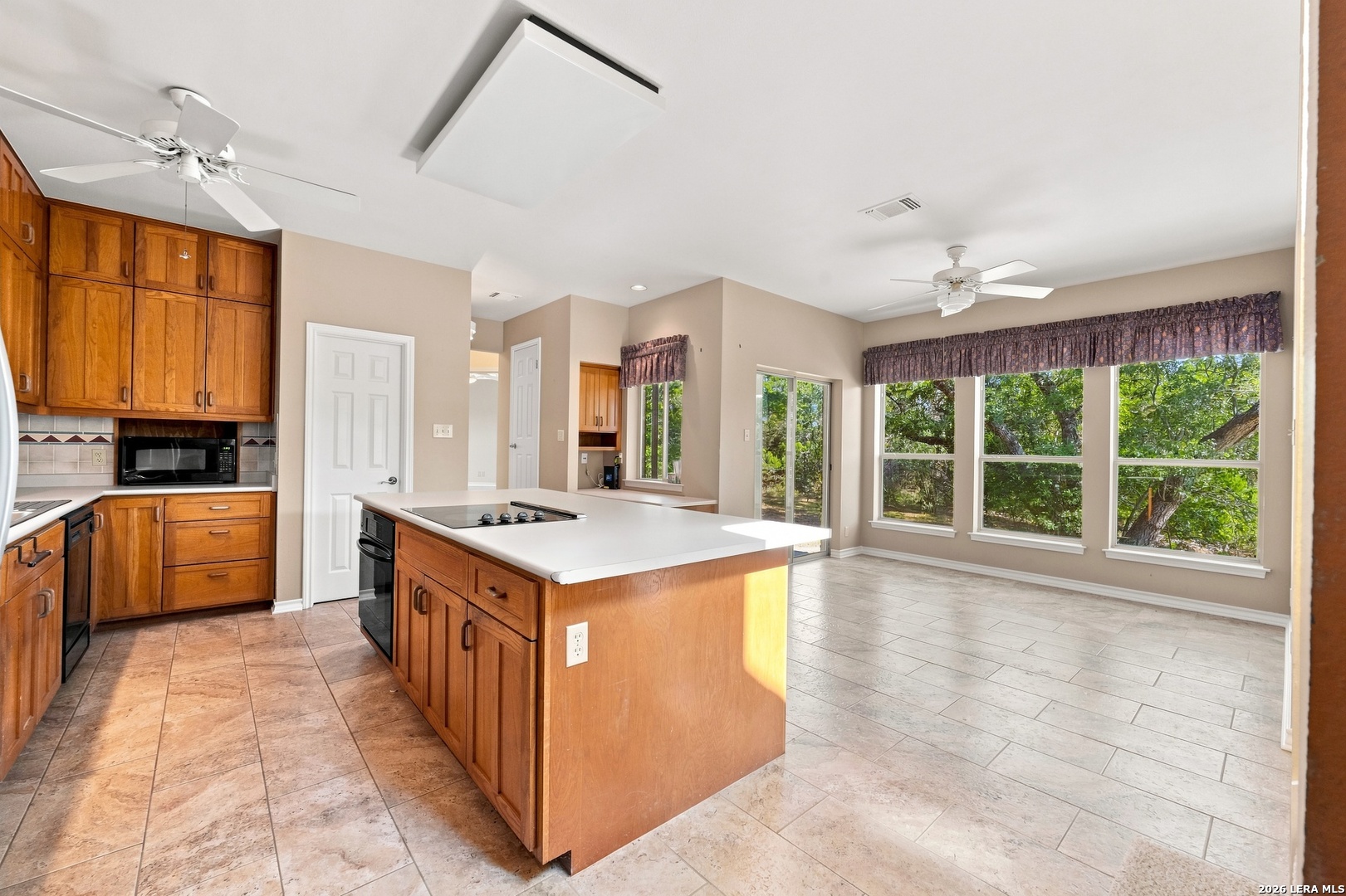 20623 Helotes Creek Road Helotes, TX 78023 - Photo 12 of 42 Gallery Image 12