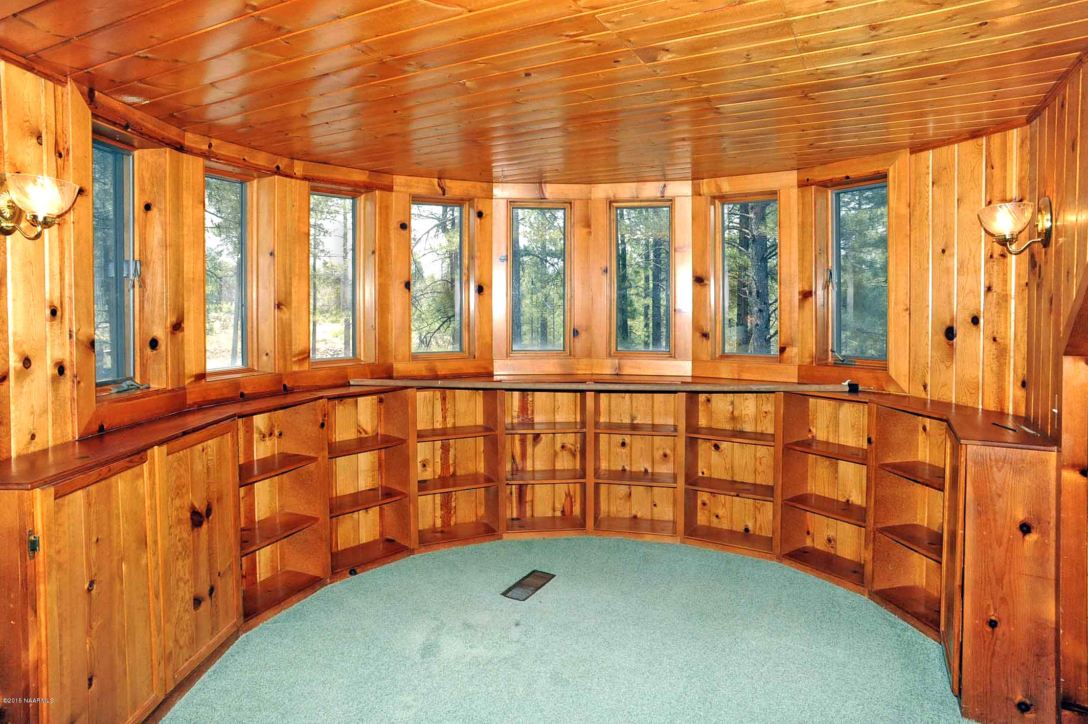 5803 Braeside Road Flagstaff, AZ 86005 - Photo 16 of 42 Library