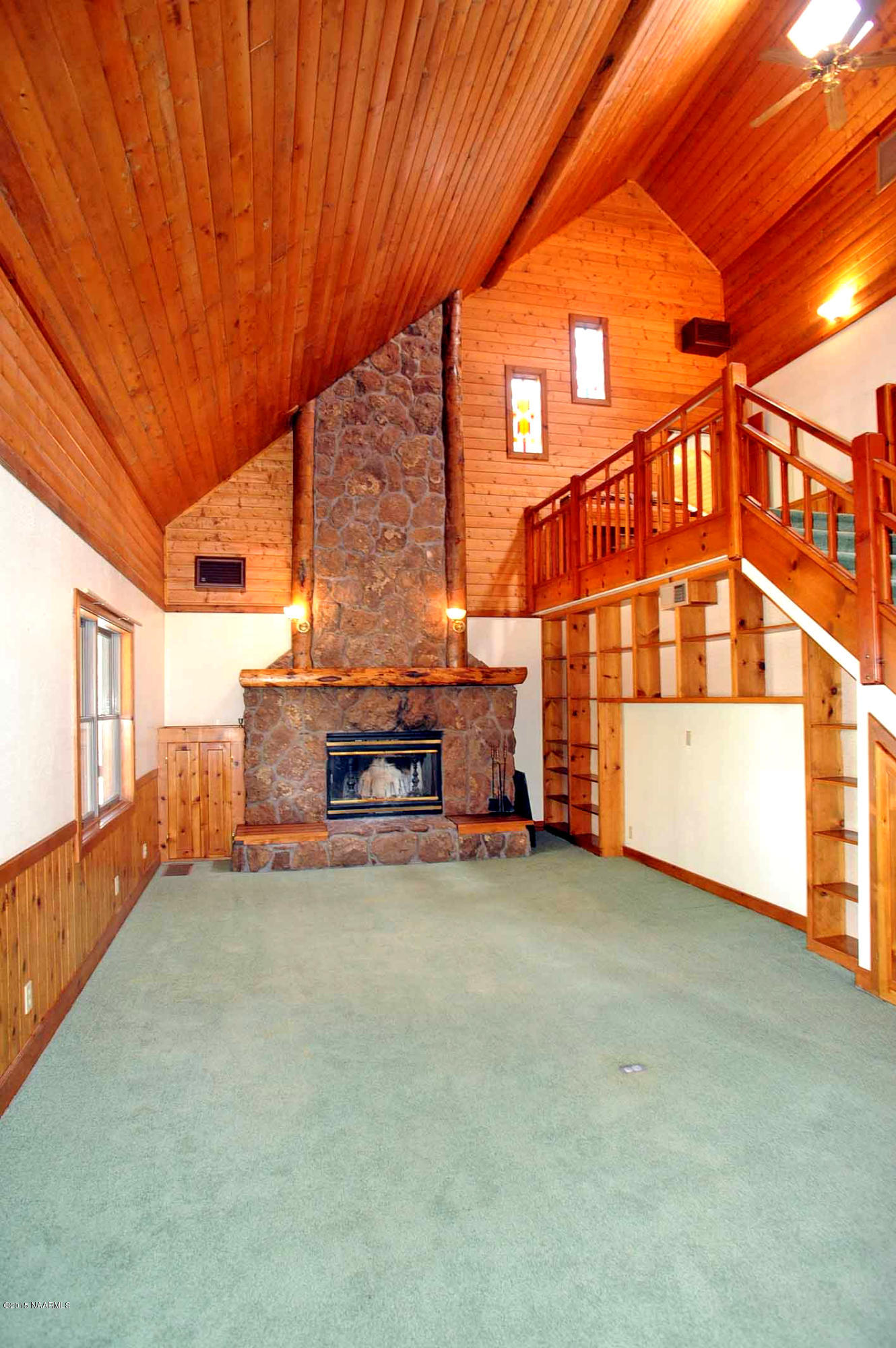5803 Braeside Road Flagstaff, AZ 86005 - Photo 3 of 42 Living Room