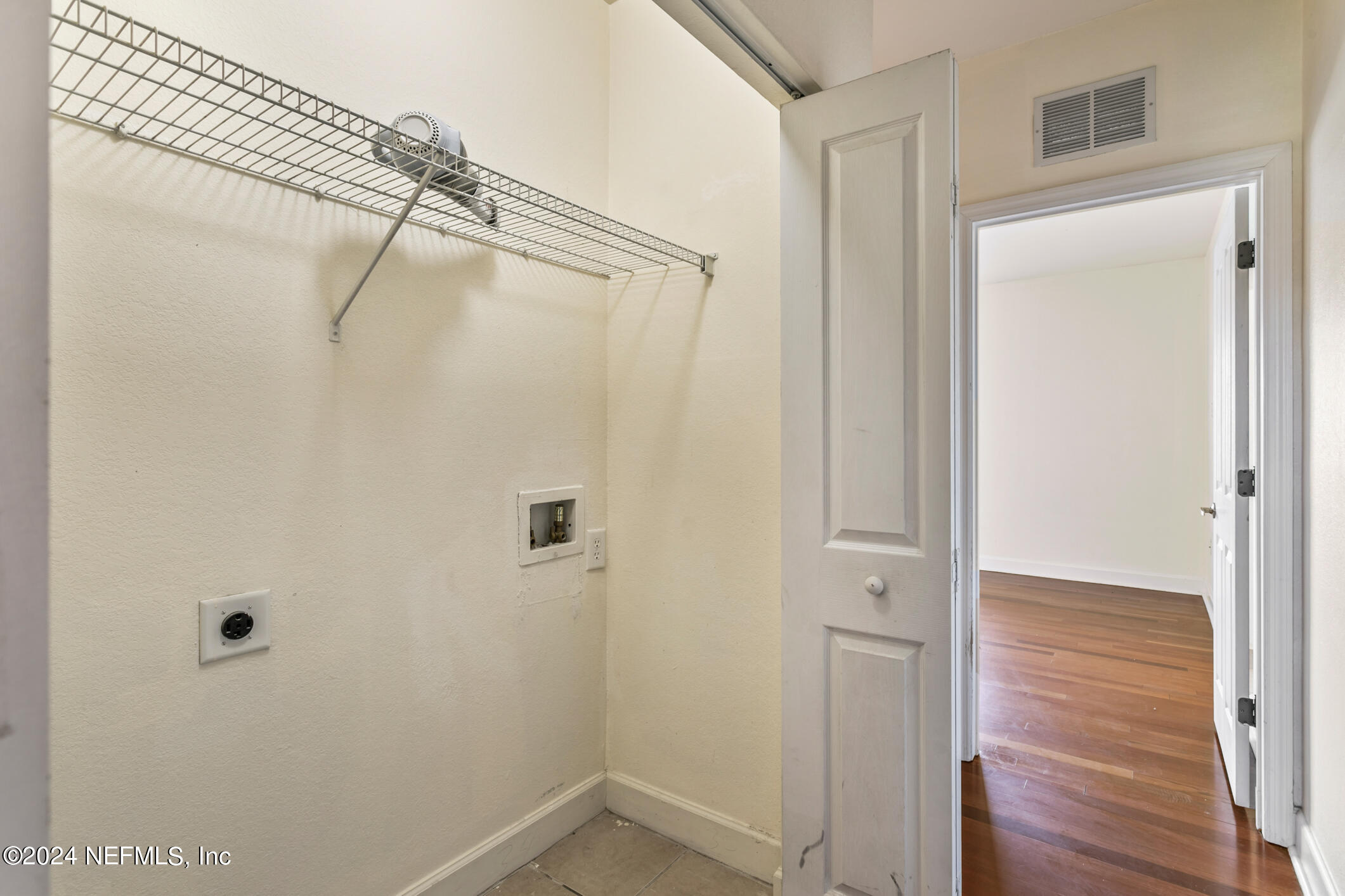 9745 Touchton Road, Unit 1422 Jacksonville, FL 32246 - Photo 25 of 55 9745 Touchton Rd Unit 1422 (24)