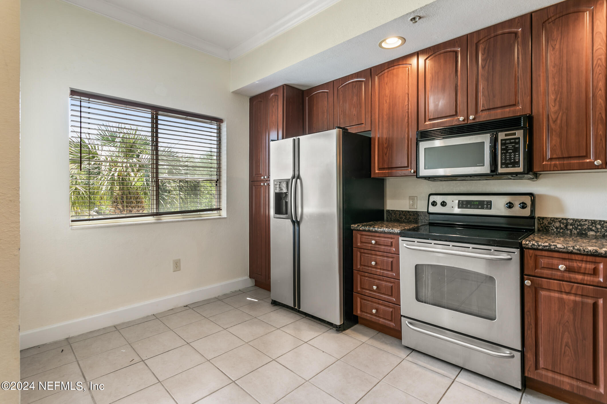 9745 Touchton Road, Unit 1422 Jacksonville, FL 32246 - Photo 9 of 55 9745 Touchton Rd Unit 1422 (8)