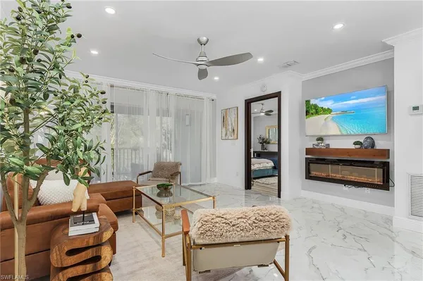 $2,400 | 620 Luisa Court, Unit 803, Naples, FL 34104