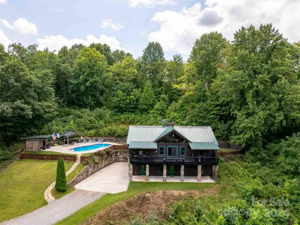 $899,000 | 80 Austins Trail, Canton, NC 28716