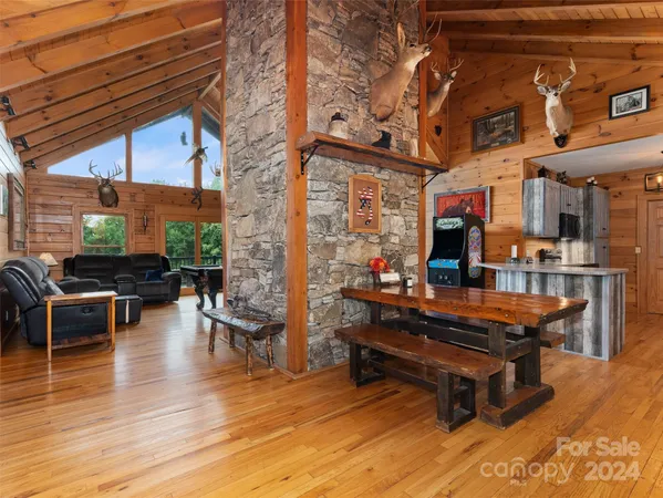 $899,000 | 80 Austins Trail, Canton, NC 28716
