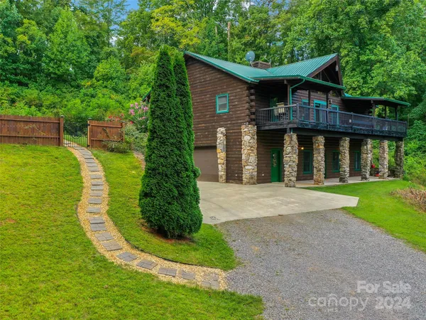 $899,000 | 80 Austins Trail, Canton, NC 28716