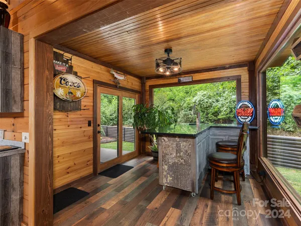 $899,000 | 80 Austins Trail, Canton, NC 28716