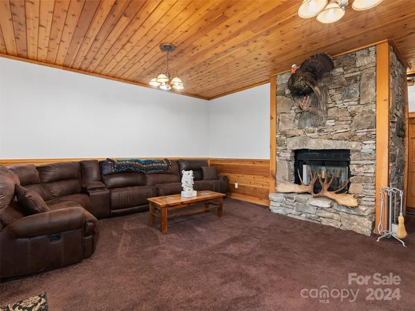 $899,000 | 80 Austins Trail, Canton, NC 28716