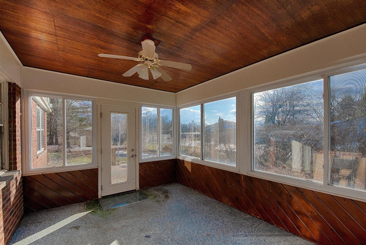 513 Roney Lane Cincinnati, OH 45244 - Photo 6 of 15 Gallery Image 6