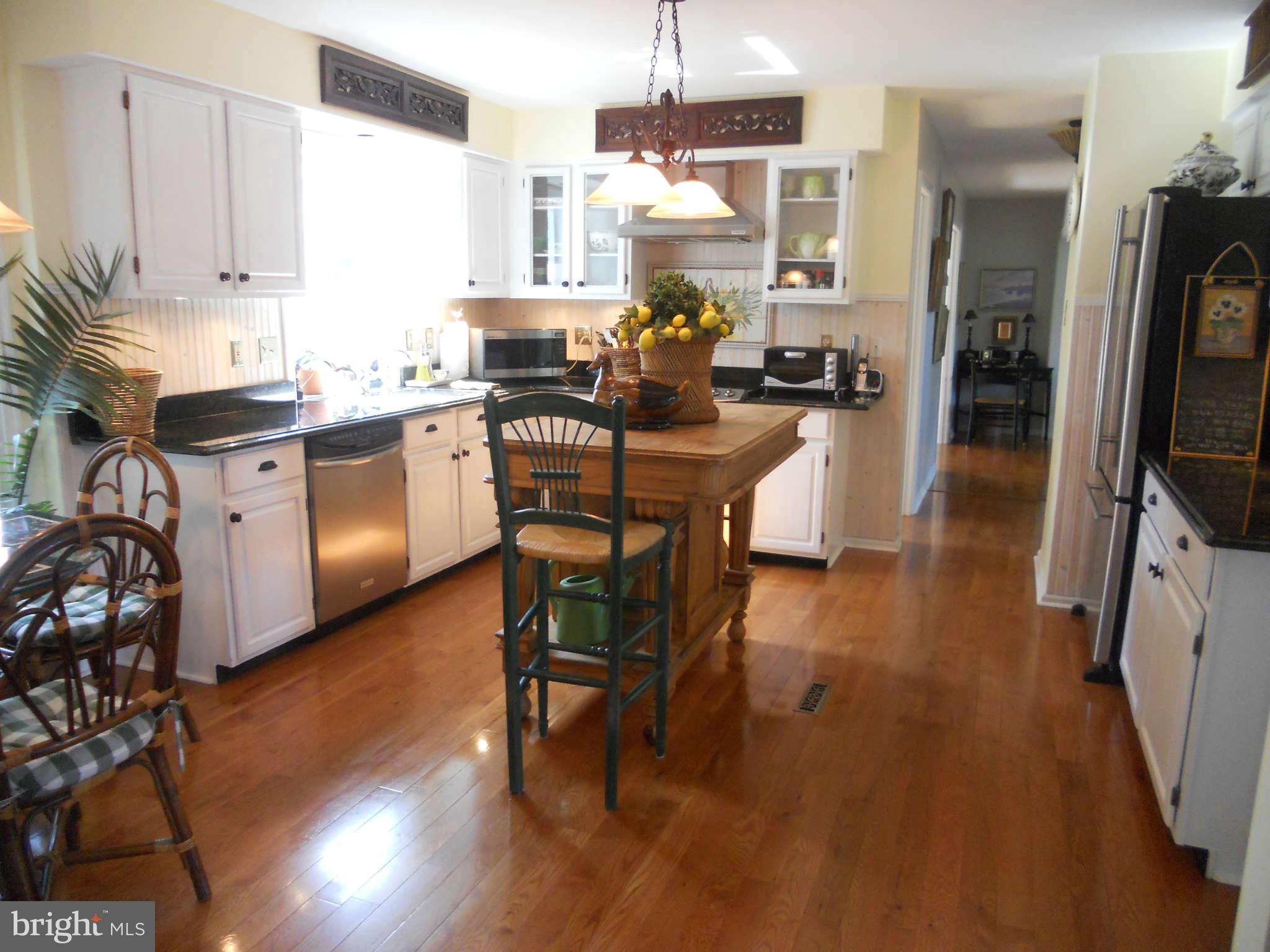 8237 Rippling Branch Road Laurel, MD 20723 - Photo 9 of 30 Kitchen