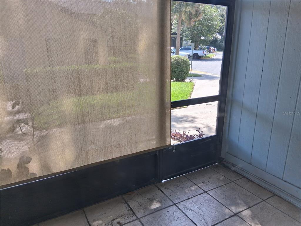 958 Lake Destiny Road, Unit D Altamonte Springs, FL 32714 - Photo 5 of 16 a view of an entryway