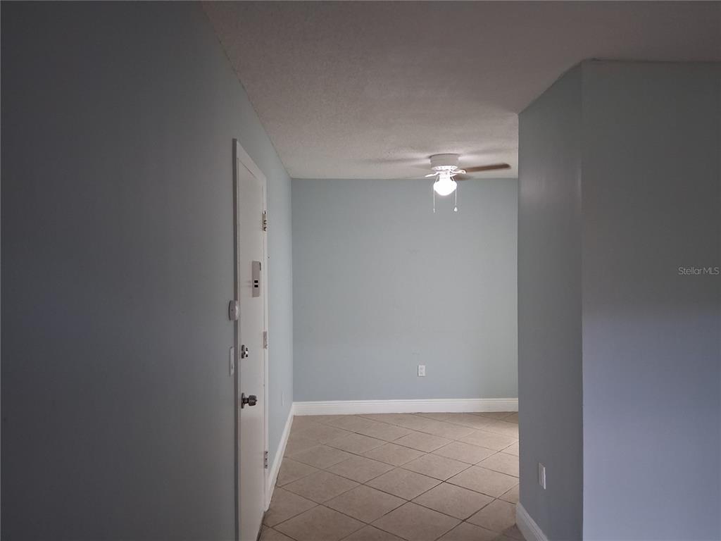 958 Lake Destiny Road, Unit D Altamonte Springs, FL 32714 - Photo 8 of 16 a view of an empty room