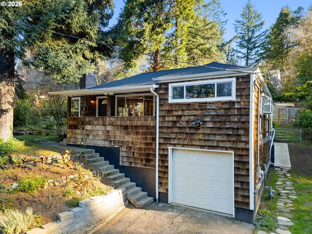 $475,000 | 9208 Southwest 44th Avenue, Portland, OR 97219