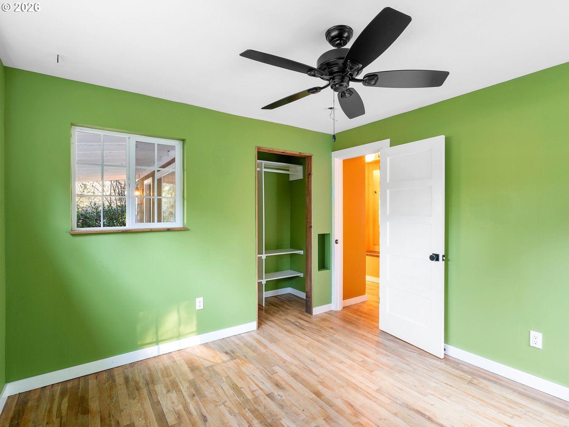 9208 Southwest 44th Avenue Portland, OR 97219 - Photo 15 of 28