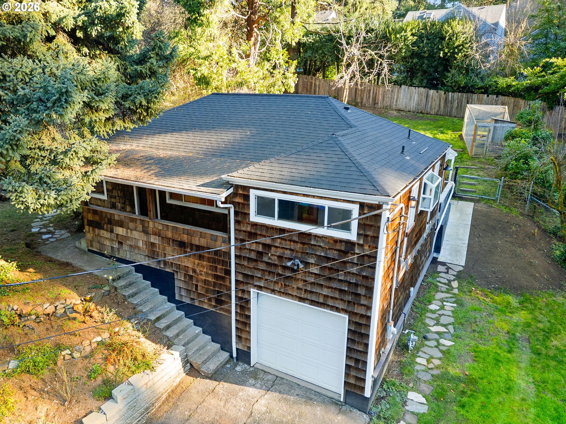 9208 Southwest 44th Avenue Portland, OR 97219 - Photo 25 of 28